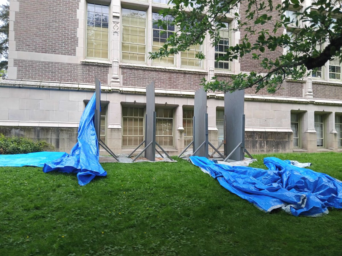 BREAKING: Far-left activists are now building a border wall around the Hamas encampment at the University of Washington(@UW) in Seattle. Jewish students are banned from this “Liberation Zone” that’s clearly being run by lunatics and antisemites. Reminder, the Quad is public