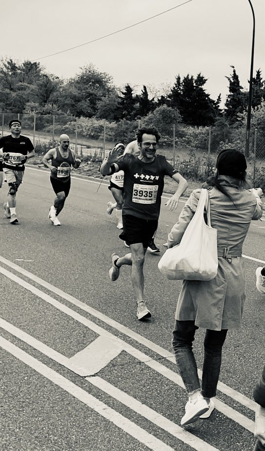 Today, I completed the Jovia #LongIslandMarathon 🏃🏻‍♂️

I ran for #Peace 🕊️, to #EndPoverty on a #LivablePlanet 🌍, for a bright #future and for those I love ❤️ 

Thank y’all for your support and inspiration 🙏

#PB #APlusForPeace @AmbassadorLI #PRunners @higdonmarathon