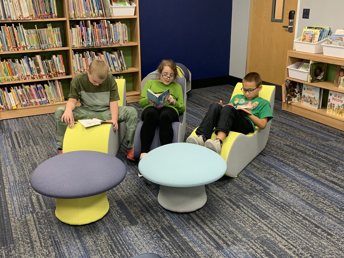 Day 4 & Day 5 of #GetCaughtReading month features our library’s comfy seats. Students 💙 having a cozy place to read. #CBSProud #WeAreBethpage #readers