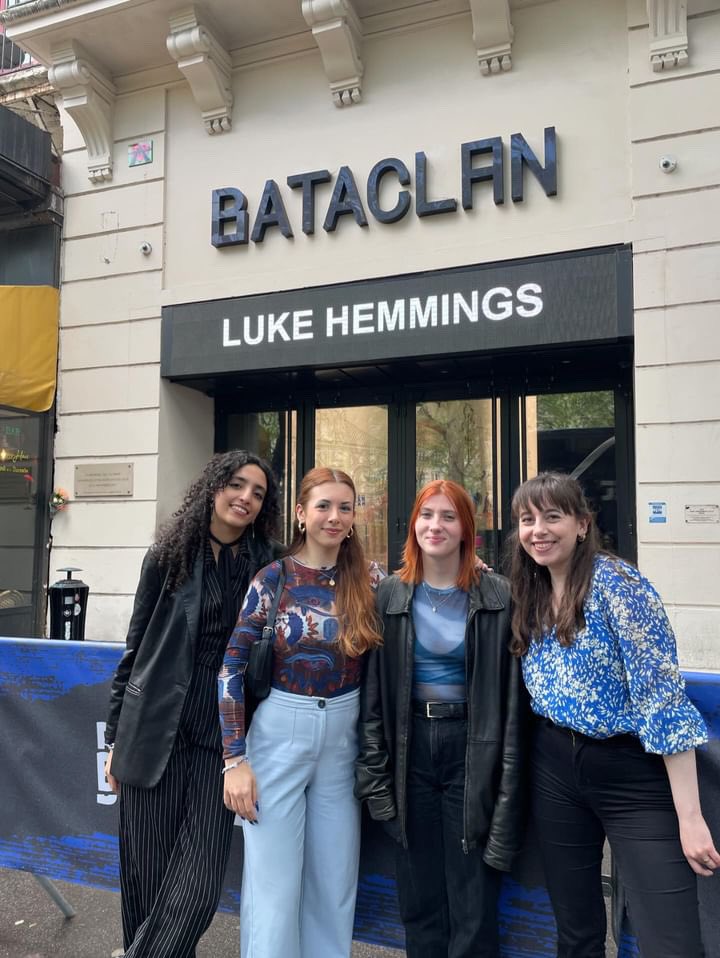opheliedzr's tweet photo. Having the best time ever at @Luke5SOS ´s concert !

Thank u for this special moment, I’m already feeling nostalgic 🤍🦋💙

#NostalgiaForParis #NFATTNE #NFATTNETour #nfattneparis https://t.co/NQPs27vGhJ