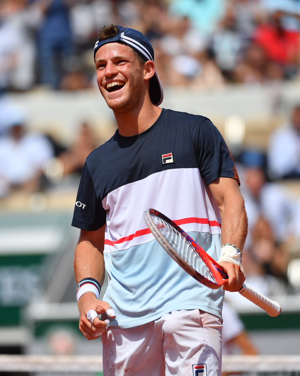 Gracias Diego 🇦🇷 Diego Schwartzman announced 2024 will be his last year on tour. At Roland-Garros, El Peque reached the semi-finals in 2020, his best result in a Grand Slam. Congratulations for a great career and enjoy your last year Diego 🙌