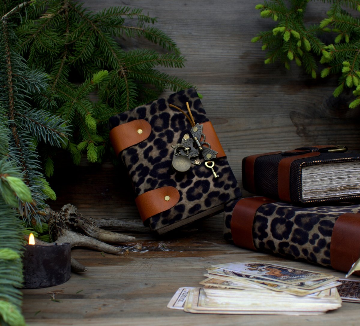 MemoryKeeper9's tweet image. memorykeeper.store/products/vinta… 
Back in stock! 👆
The Last Magical Grimoire 🙌