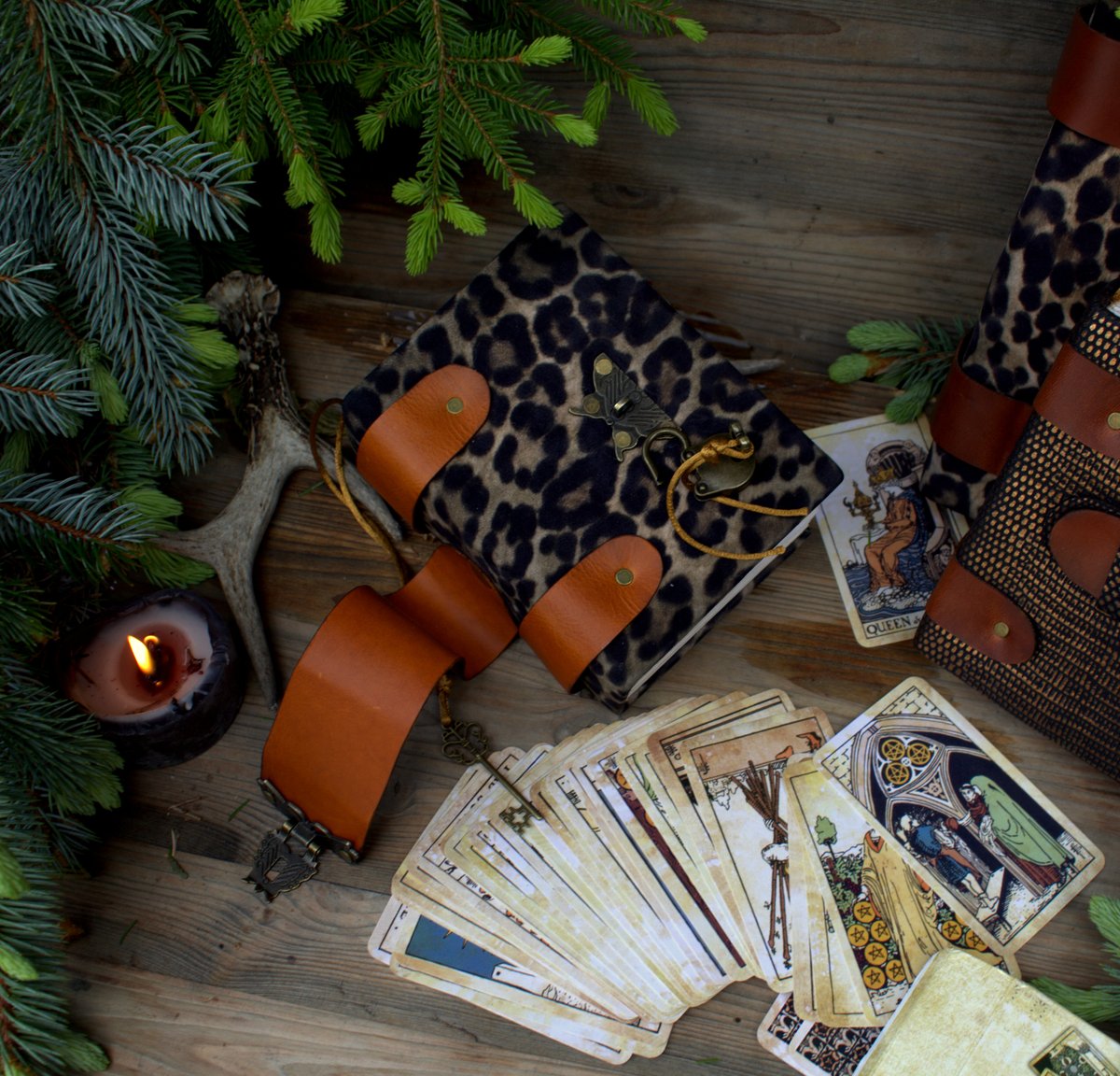 MemoryKeeper9's tweet image. memorykeeper.store/products/vinta… 
Back in stock! 👆
The Last Magical Grimoire 🙌