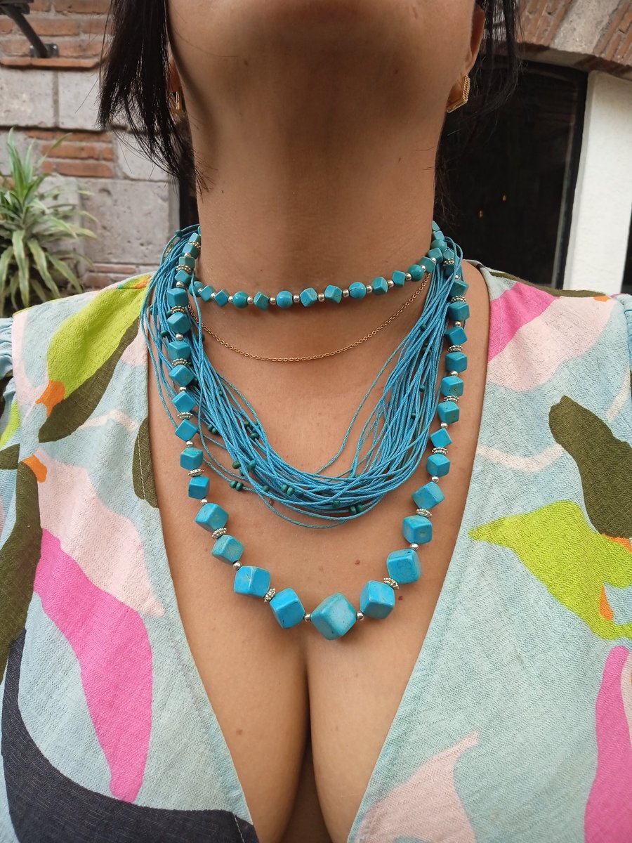 #turquesas #hechoamanoconamor❤️ #handcrafted #handpainted #necklace #hechoamanoconamor💜 #handmadewithlove❤️ #PiezasDelMalCorazón💜🧿🕉️