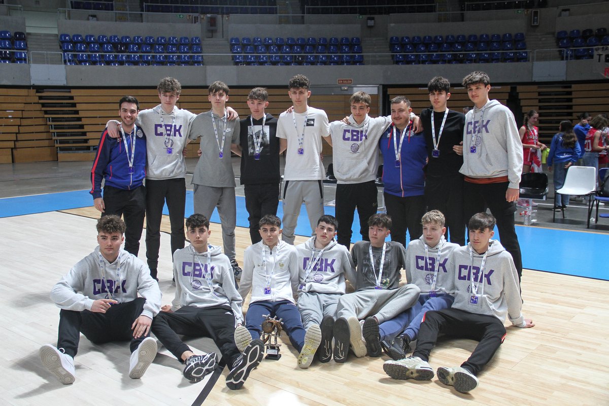 🏆 Cantbasket 04 A se corona como campeón de la Primera División Cadete 2023/24 <a href="/fcantabra/">F.CántabraBaloncesto</a>

cantbasket.com/cantbasket-04-…
