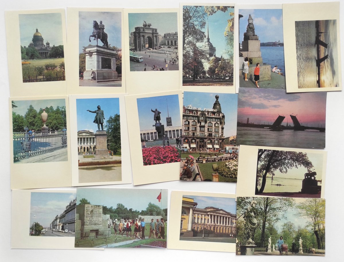 Leningrad (1968) Vintage set of 16 postcards of Leningrad (Saint Petersburg). Size 9 × 14 cm, good condition Price $6 + $11 shipping DM me to buy! #sp_available