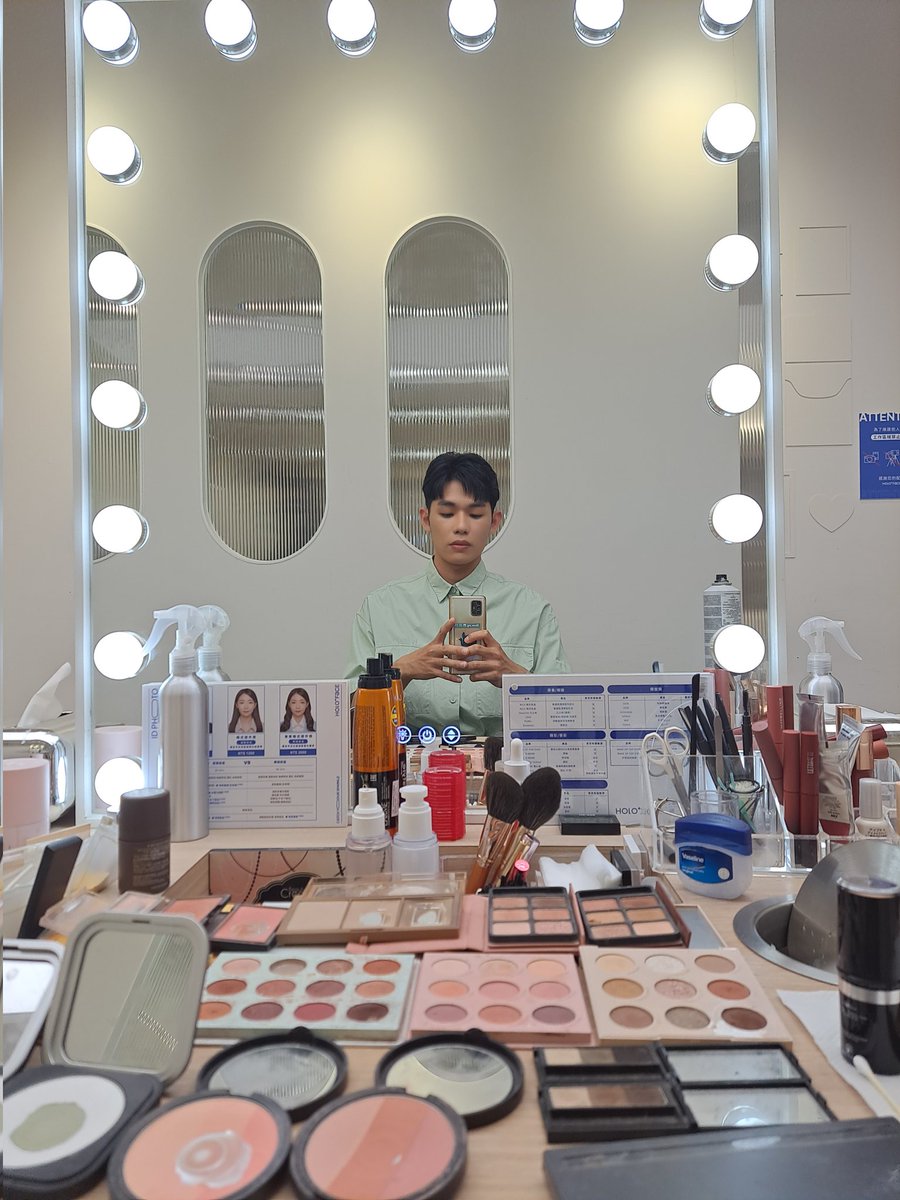 _cpy02112's tweet photo. 演員in待機室（���沒有 https://t.co/3KP6aLKvpD