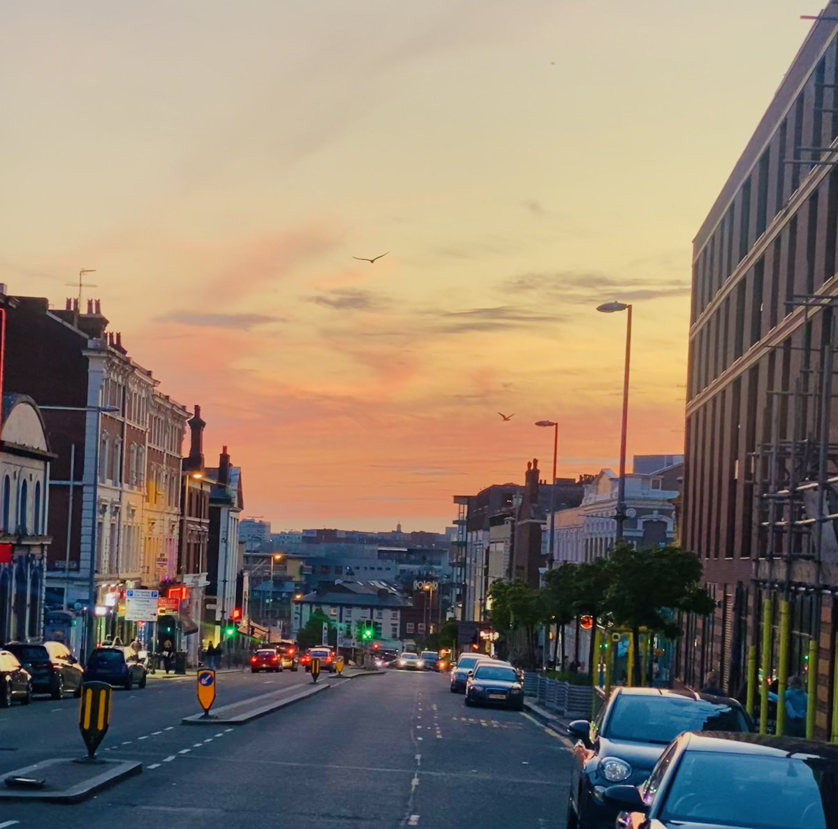 Lovely Sunset over Hardman St , catch you in the morning for @greatesthitsuk Breakfast 🎵🎙️