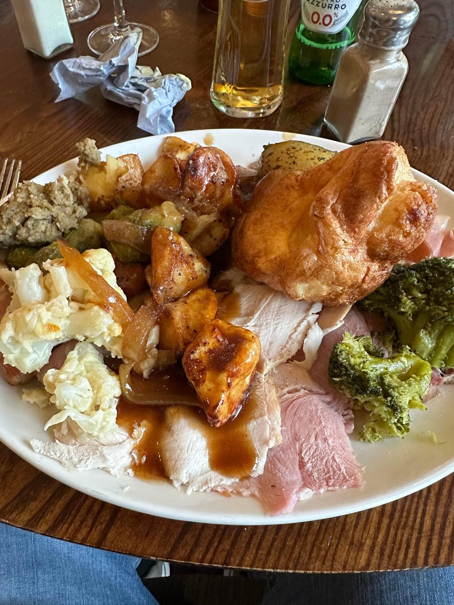 Carvery dinner with friends tonight… fabulous fun !
