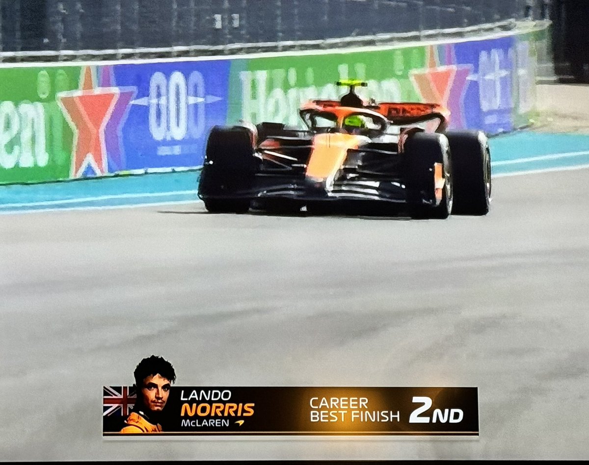 Come on <a href="/LandoNorris/">Lando Norris</a> hoping for 110th time lucky !! 8 laps to go !! <a href="/Cisco/">Cisco</a> cheering for you 🙏🏼