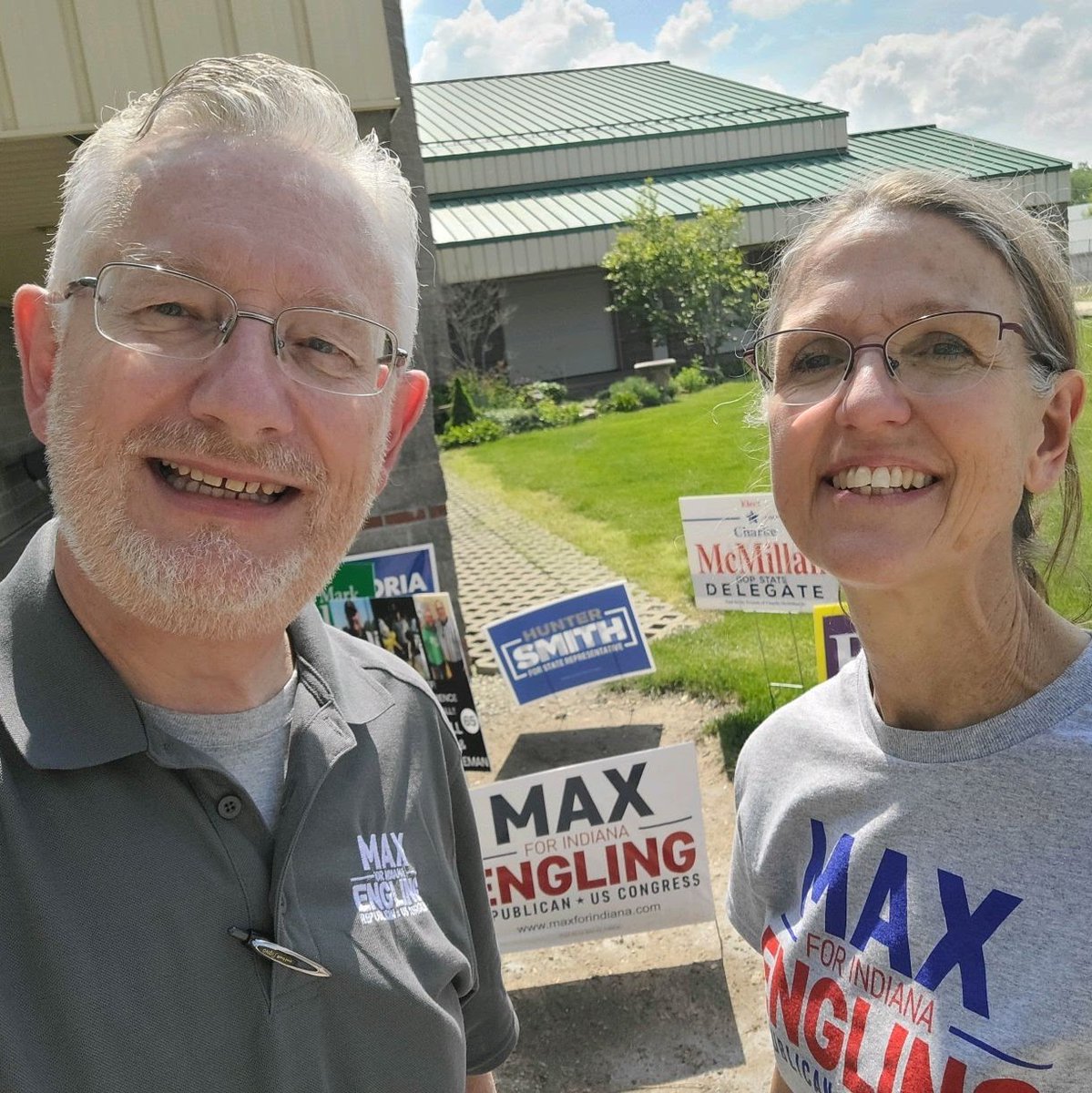 It was a strong Saturday across the district! Fishers, Elwood, Gas City, Kokomo, Pendleton, Noblesville, Anderson, Carmel, Westfield, and Alexandria were all active and voting!

Send me a note if you would like to volunteer outside the polls on election day!
#IN05 #Congress