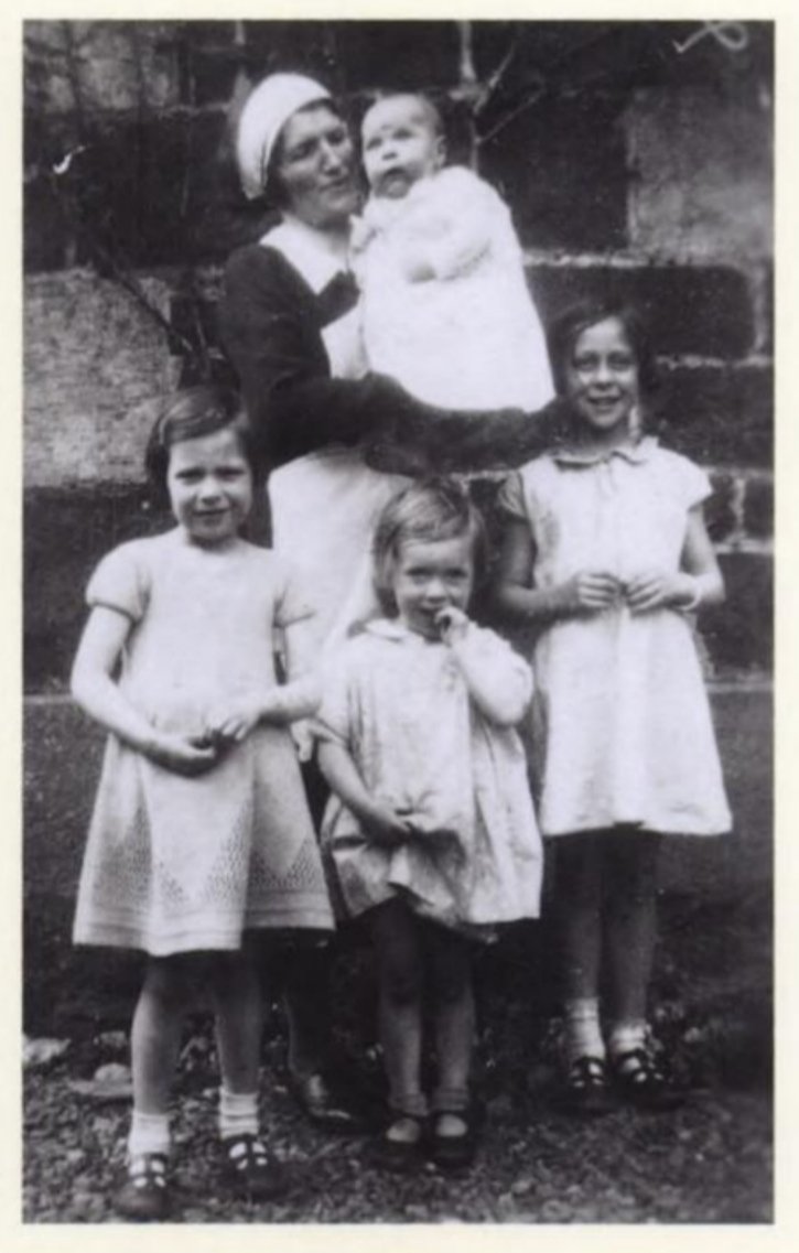 Baby Jim Clark and 3 of his 4 older sisters: Isobel, Betty and Susan; and their nursemaid. 1936. 📷📚 'Jim Clark: Racing Legend' by Eric Dymock, Dove Pub.