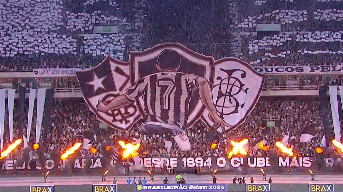 fogaonet's tweet photo. QUE COISA ESPETACULAR! É O GLORIOSO BOTAFOGO DE FUTEBOL E REGATAS EM CAMPO! 🔥🔥🔥