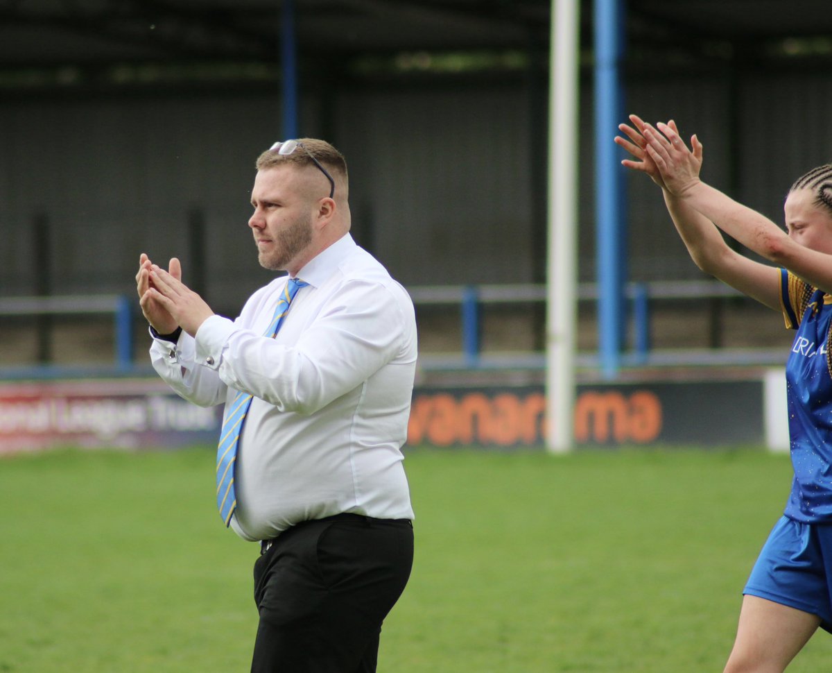 📸 @LynnLadiesFC The boss @alecmarshy 👏