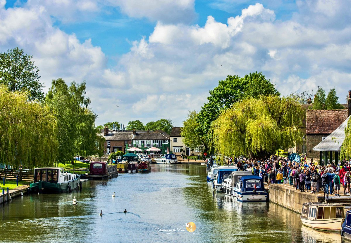 We have had some beautiful weather this weekend in The Fens. Love this capture I took on Eel Day yesterday 🥰 Ely, Cambridgeshire #BankHoliday