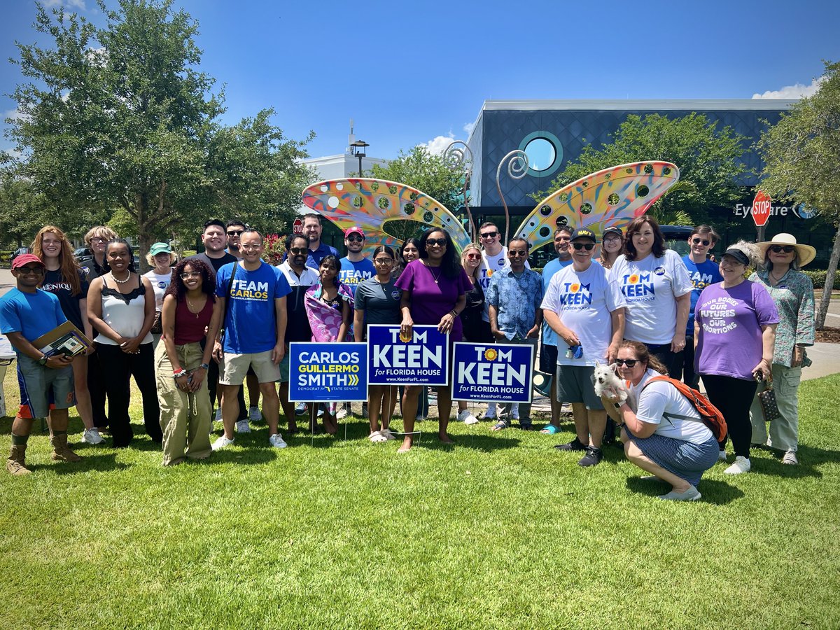 Thanks to @FentriceForFL @CHunschofsky @RitaForFlorida @MoniqueHWorrell and all who joined our #TeamCarlos - #TeamKeen weekly canvass kickoff! ☀️ Help us spread the word about our vision for a brighter Florida and RSVP for our next Sunday canvass! mobilize.us/carlosgsmithfo…