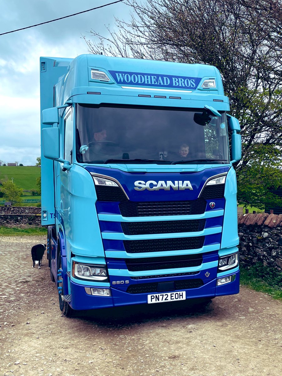 Soon forgot all about his tonsillitis when then Woodhead wagon turned up. Parked up and ready to load in the morning. Top service as usual, the wagon drivers are the unsung hero’s.