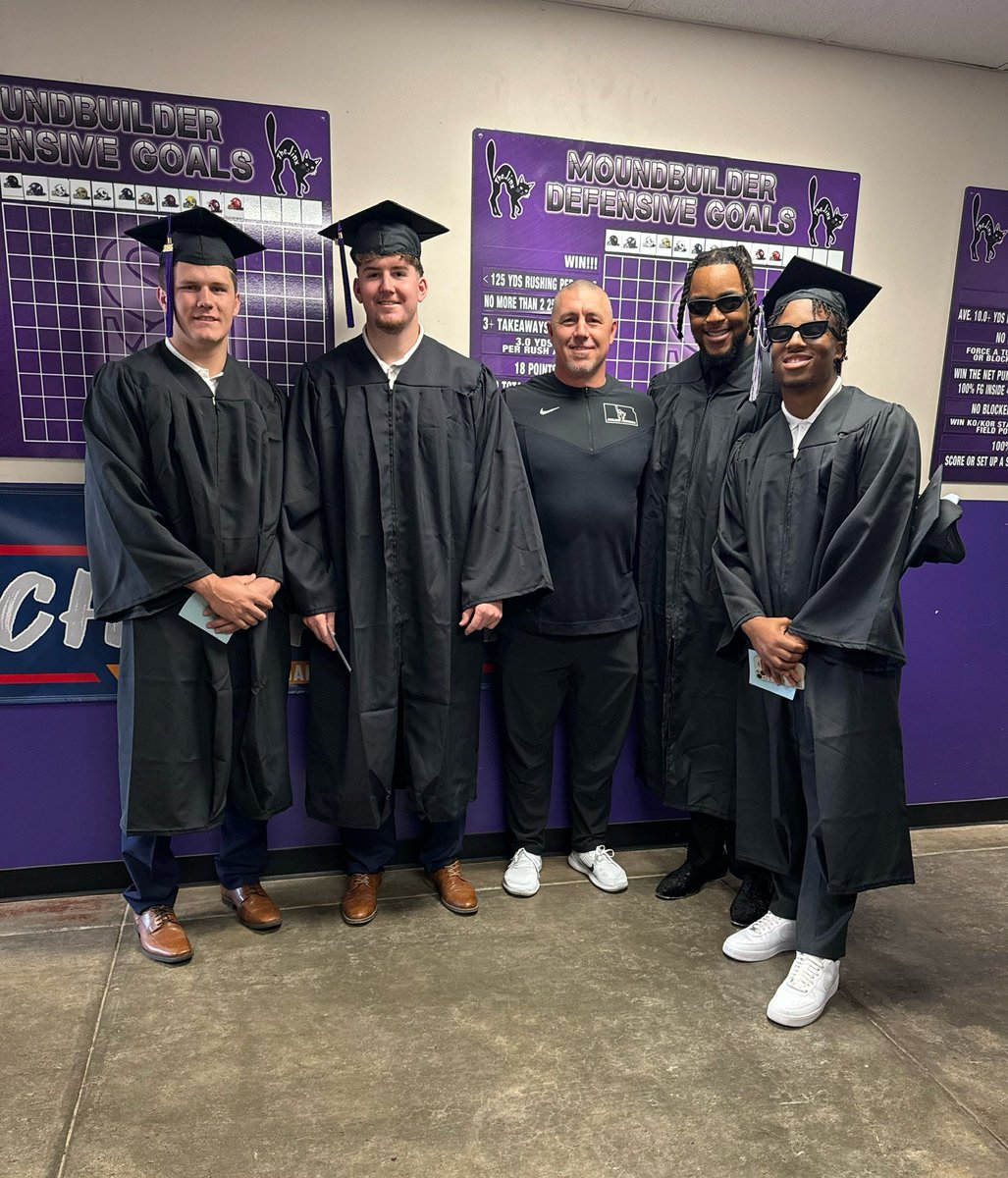 What it’s all about! Congratulations to all of our @BuilderFootball guys graduating today! Missed a few but some great pics of these #uncommon difference makers! Good luck in the future! #Brick_By_Brick