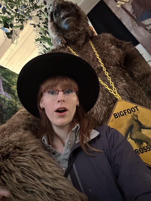 Y&rsquo;know what they say about big feet? https://t.co/y7M9EJWIq5<a href="/tag/mvsales"class="tags"><span>#mvsales</span></a>