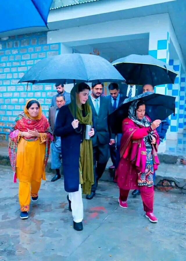 شہزادی بن کے حکومت کرنے کا شوق نہیں 
بس انسانیت سے دلوں پہ راج کرتی ہوں
.
.
.
.
.
.
.
.
.
.
#BestPhotographyChallenge￼
#moodchallengemoodchallenge
#BestPhotographyChallenge
#moodchallengemoodchallenge
#bestchallenge
#beauty
#photographychallenge
#beautifuldestinations…