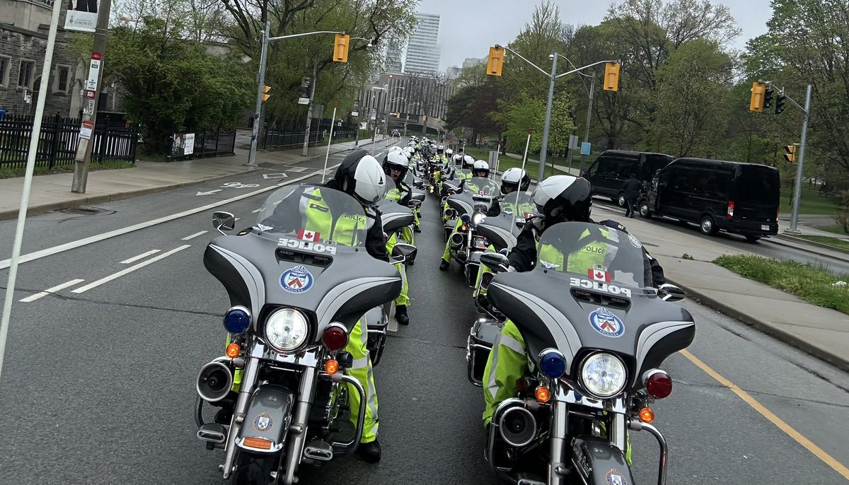 Honoured to be a part of the 25th Ontario Police Memorial Foundation Ceremony of Remembrance. Thousands of Police Officers, including 72 Motors, from across the province paid tribute to fallen officers at Queen’s Park. #HM19