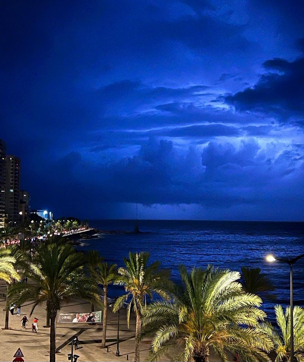 Beirut Lebanon 🇱🇧 
#photooftheday #Beirut #NaturePhotography #SEA #May #ThePhotoHour #StormHour  #Rain