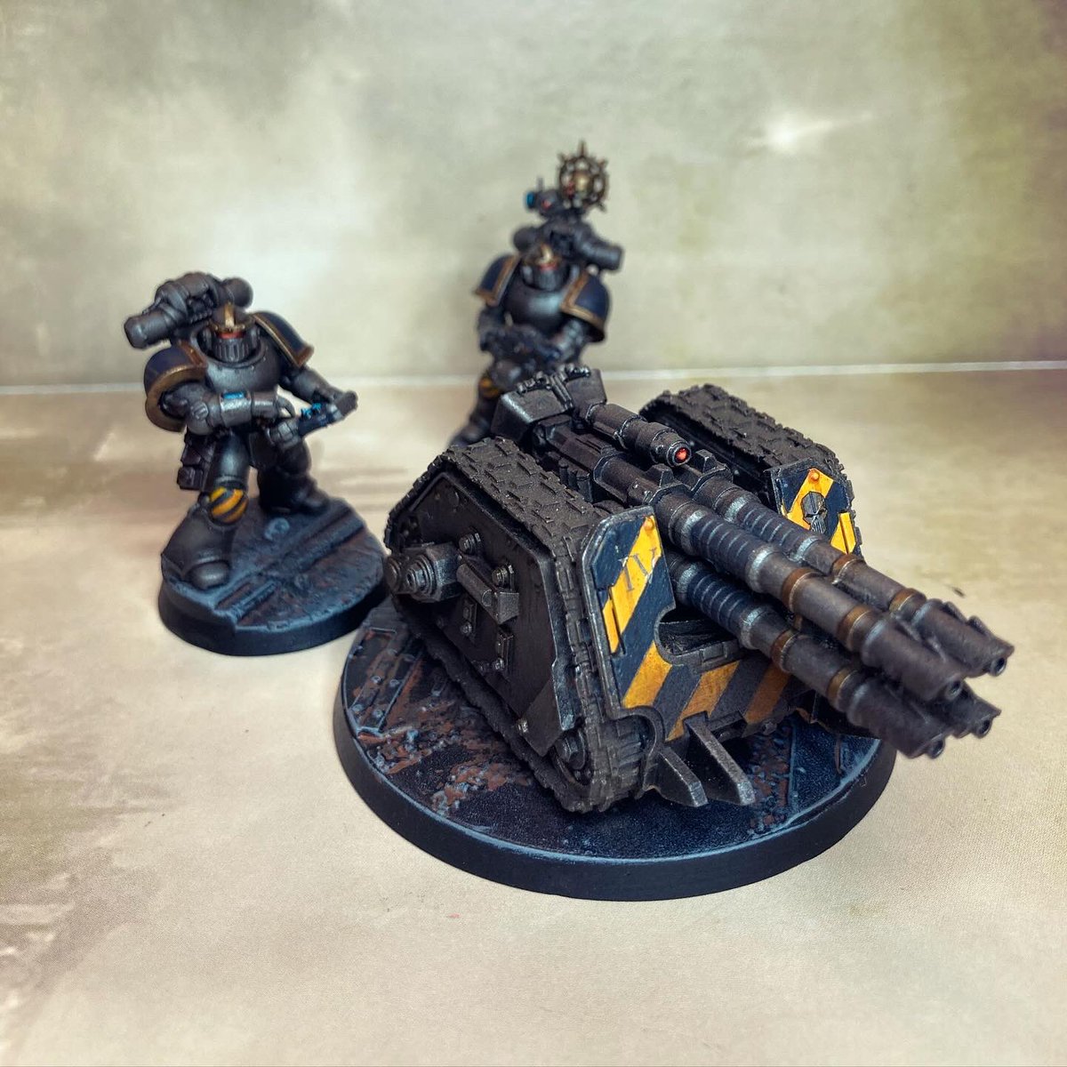 Next up, a unit of Rapier Laser Destroyers for the IVth! Feel like I’m getting my eye in with the Iron Warriors now. I need to do my troops choices next otherwise I can’t use them 😂 #warmongers #WarhammerCommunity #30k #horusheresy #ironwarriors