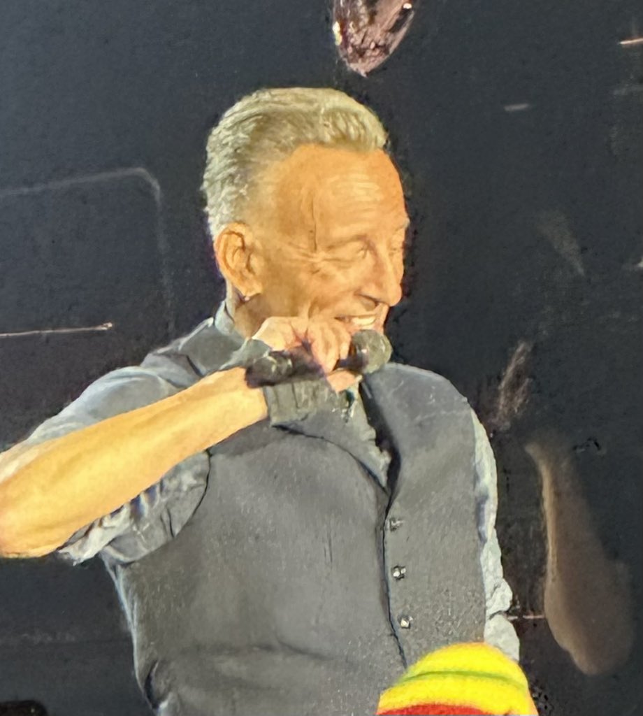 That was some setlist tonight #Springsteen what a performance