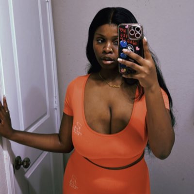 nahdiyahh's tweet photo. #NewProfilePic https://t.co/pilIe9hfbn