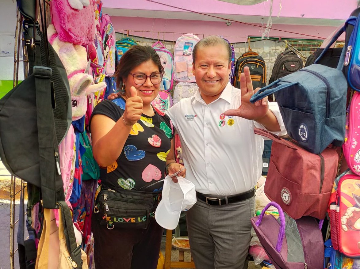 Hoy estoy llevando mis propuestas a mis amigas y amigos comerciantes del Marcado de Mendizábal, #Amozoc.

Tengo claro que son personas trabajadoras que merecen mejores oportunidades. Mi compromiso es impulsar, desde el Congreso, la economía local.

#EsdrasDiputado❤️💙💛 #Dtto12