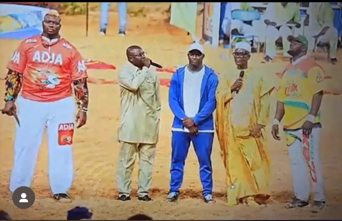 B_NJAAY's tweet photo. Wa kou guiss balla Gaye 2 fi nama dimbali wane mako immeuble bi motah meunoumako guiss https://t.co/6VXk8yR84d