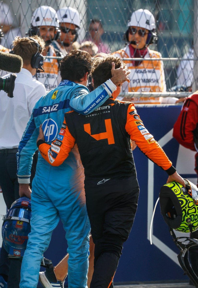 Postales de la celebración de Lando Norris!!! 🧡 📸 @bab2r #F1 #Formula1 #MiamiGP