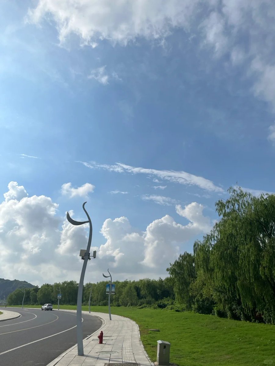 🏃&lt;e:1&gt; &lt;e:1&gt;心の大きさだけ、道は長くなります🌷