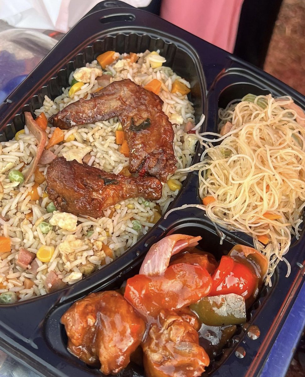Khaleed_Sadeeq's tweet photo. I’m so proud of you @AishaaUmar_ .  She’s the right plug for your office lunch, events,  catering services and more. Thank you 🙏🏾 https://t.co/czhHJhvq0K