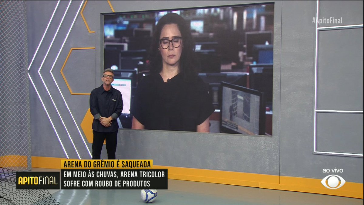 PrintsAoVivo's tweet image. #ApitoFinal