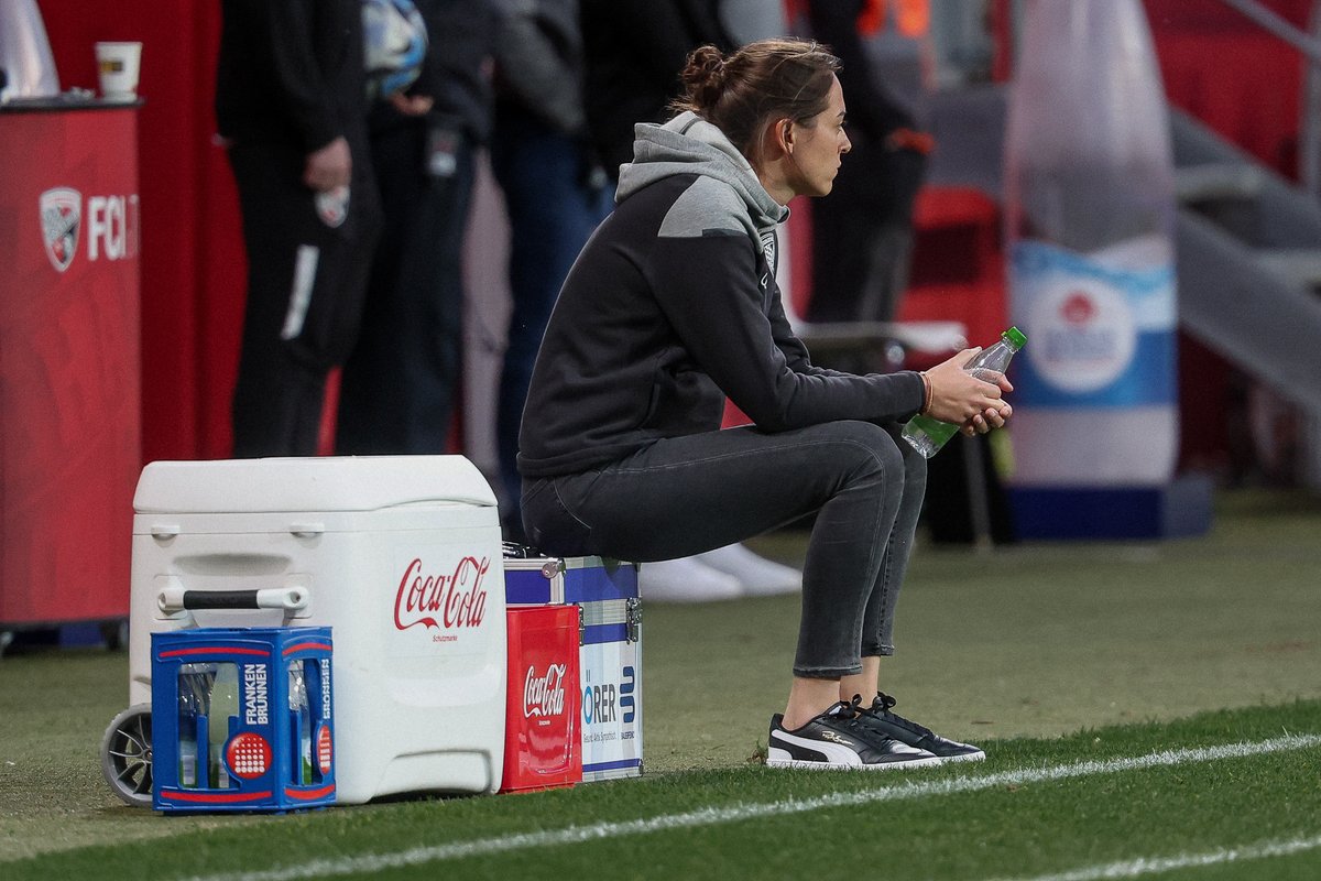Schanzer's tweet photo. Last-Minute-Tor, Startelf-Debütant, Wittmann-Premiere: Das Flutlicht-Spiel gegen Mannheim hatte einiges zu bieten ⚫️🔴
__
📸 #FCIMSV https://t.co/lMQZtCfhqM