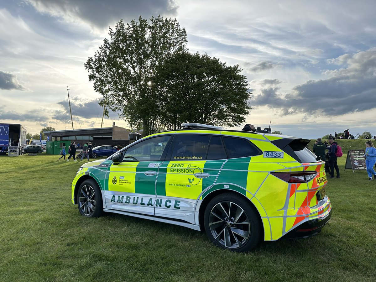 I’ve had a brilliant weekend at @Truckfest_Live talking about the career opportunities with @EMASNHSTrust, teaching #CPR, & giving an insight into the ambulance service. A massive “thank you” to all our staff who joined us on their days off to share their knowledge & experience!