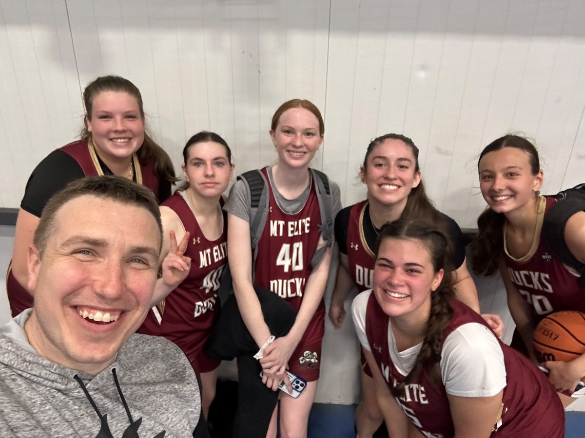 Could not be more PROUD of the Ducks today! They were phenomenal, played with superb effort, intensity and grit. They learned what it felt like to be in the “zone” and played for eachother! GREAT JOB! @MTEliteDucks @maiariccio8 @FlynnCallie20 @carolyn19429482