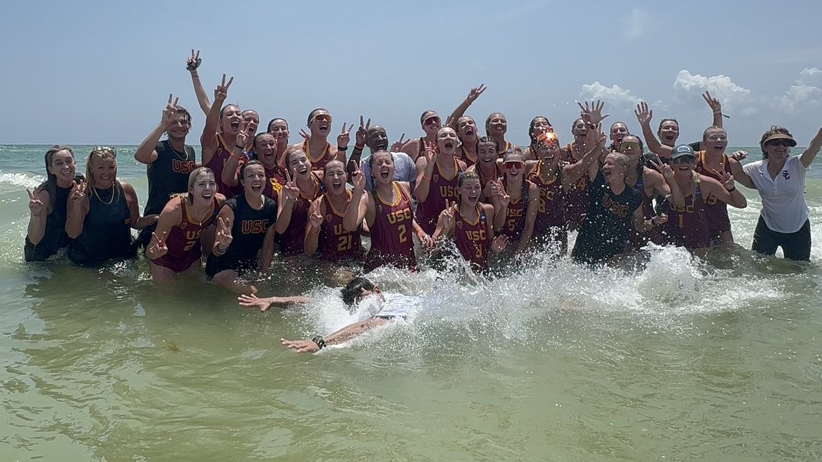 Such a privilege watching this team shine. One of the greatest displays of heart and resilience! Congrats @USCBeach 🏆🏆🏆🏆