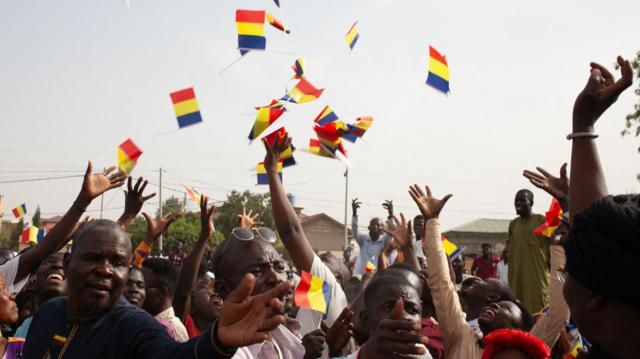 FEscrutinio's tweet photo. La votación se realizará de 7:00 am a 6:00 pm, hora local. En Chad son cuatro horas más que en Argentina. Los resultados podrían demorar.
#ChadElection #Tchad #Elections2024 #Elecciones2024 #TchadElections https://t.co/QhPraeDQom