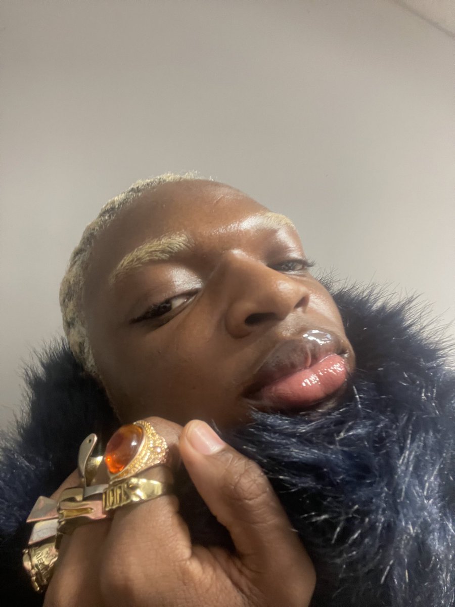 Jojo Caprisun🌻 tweet media