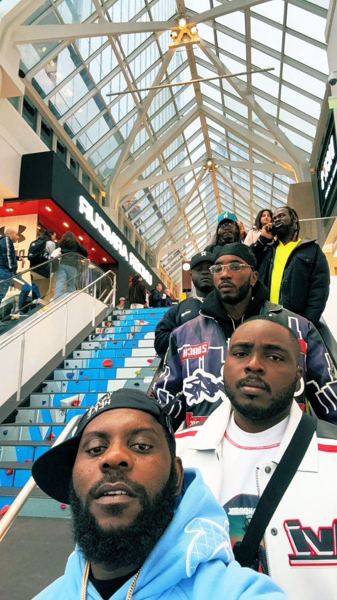 INDUSTRY MACHINE ⚙️ (@odumodublvck_) on Twitter photo 