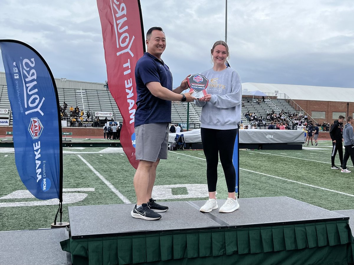 Ashley Cookson of @EmporiaStTrack earns the MIAA “A Game” Scholar Award for the highest GPA. She has a 4.00 with 115 credit hours in accounting, information and finance. #StingersUp