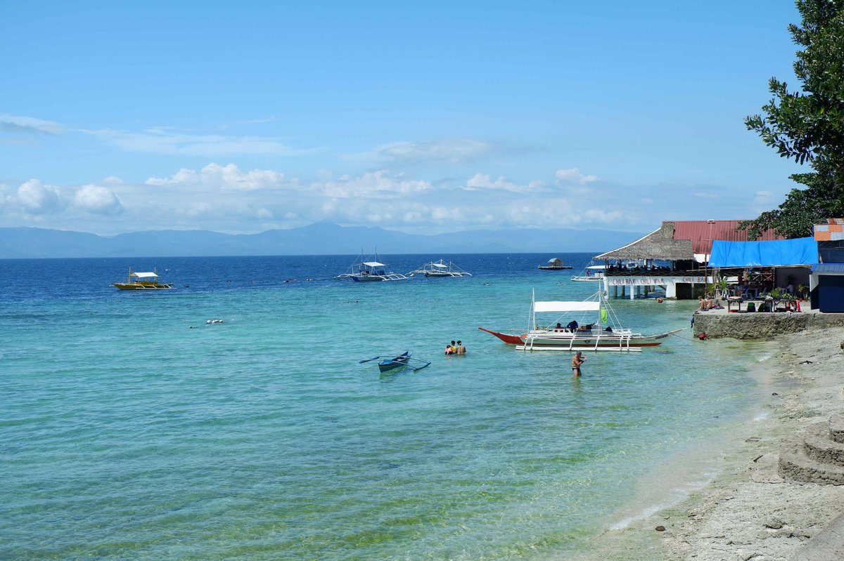 En la playa de Moalboal, Filipinas 🇵🇭 en el año 2023. #alldaytraveling #amoviajar #aroundtheworld ##letsgosomewhere #instavacation #igtraveller #igworldtrip #igglobalclub #greatphoto #moalboal #cebu #filipinas