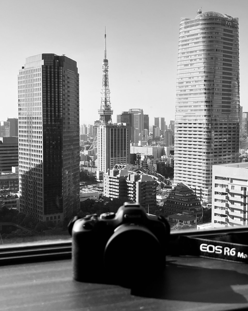 ホテルの部屋から
🗼
#東京タワー #夜景 #tokyotower #tokyotowerview #tokyotowernight #tokyo #nightview #東京 #写真 #夜景写真 #風景写真 #photography #japanphoto #japan #日本 #ファインダー越しの私の世界 #キリトリセカイ #写真を止めるな 
R6 Mark ⅱ
RF50mm F1.8
instagram.com/p/C6m7K7ZSTFq/…