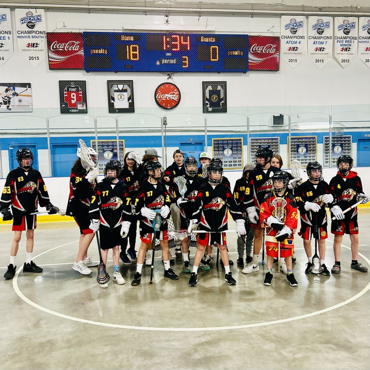 Thank you to our special guests the U15A @sabrecatslax for coming out to our Sunday matinee game!

Lots of future RMLL players coming down the pipeline,  maybe some future @jrbmountieslax 👀

Good luck this season boys! 👊🏼

#Mountaineerslax #Minorlacrosse #growthegame