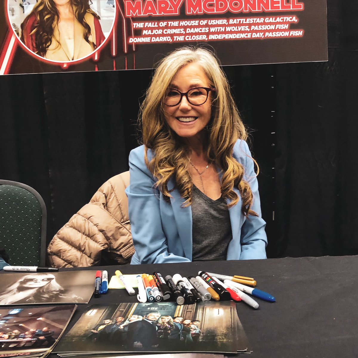 We’ve been so blessed to have the incredibly talented Mary McDonnell with us for our Decade Celebration! Be sure to come snag a selfie or autograph before the party closes. #NorthernFanCon #DecadeofFanCon #CityofPG #TakeOnPG