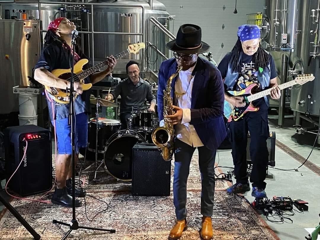 Tonight's Cinco De Mayo and the Linsmore has the funkiest band in the land, Jerome Tucker Band in the house and ready to bring some funk and Chicago Blues! It's going to be an epic! @DanforthTweets @EastYork_TO @listenlocalTO @WhatsUpTOMag @LiveMusicCda @TorontoMusic @blogTO