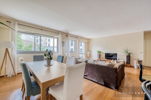 Appartement LE PERREUX SUR MARNE (94170) 383 000 € Superficie : 67.62 m² |  Nombre de pièce : 3 | Nombre de chambre : 2 #realestate #paris #realtor | contact 06 21 01 77 13