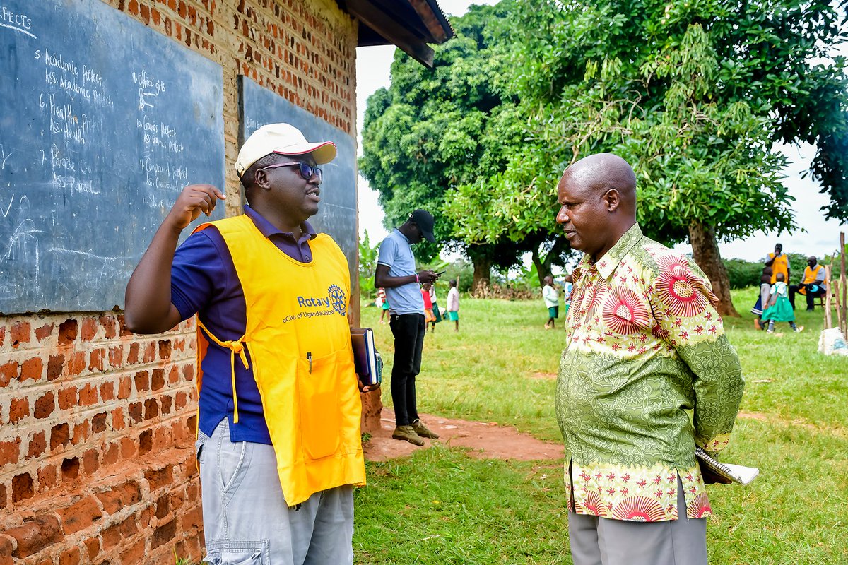 OtwomObace's tweet photo. The Amazing Storm of Changing Life and Creating Hope in a Magical Way has landed at Butiiti Girls' Primary School #TransformingButiiti https://t.co/T1nbNENPIT